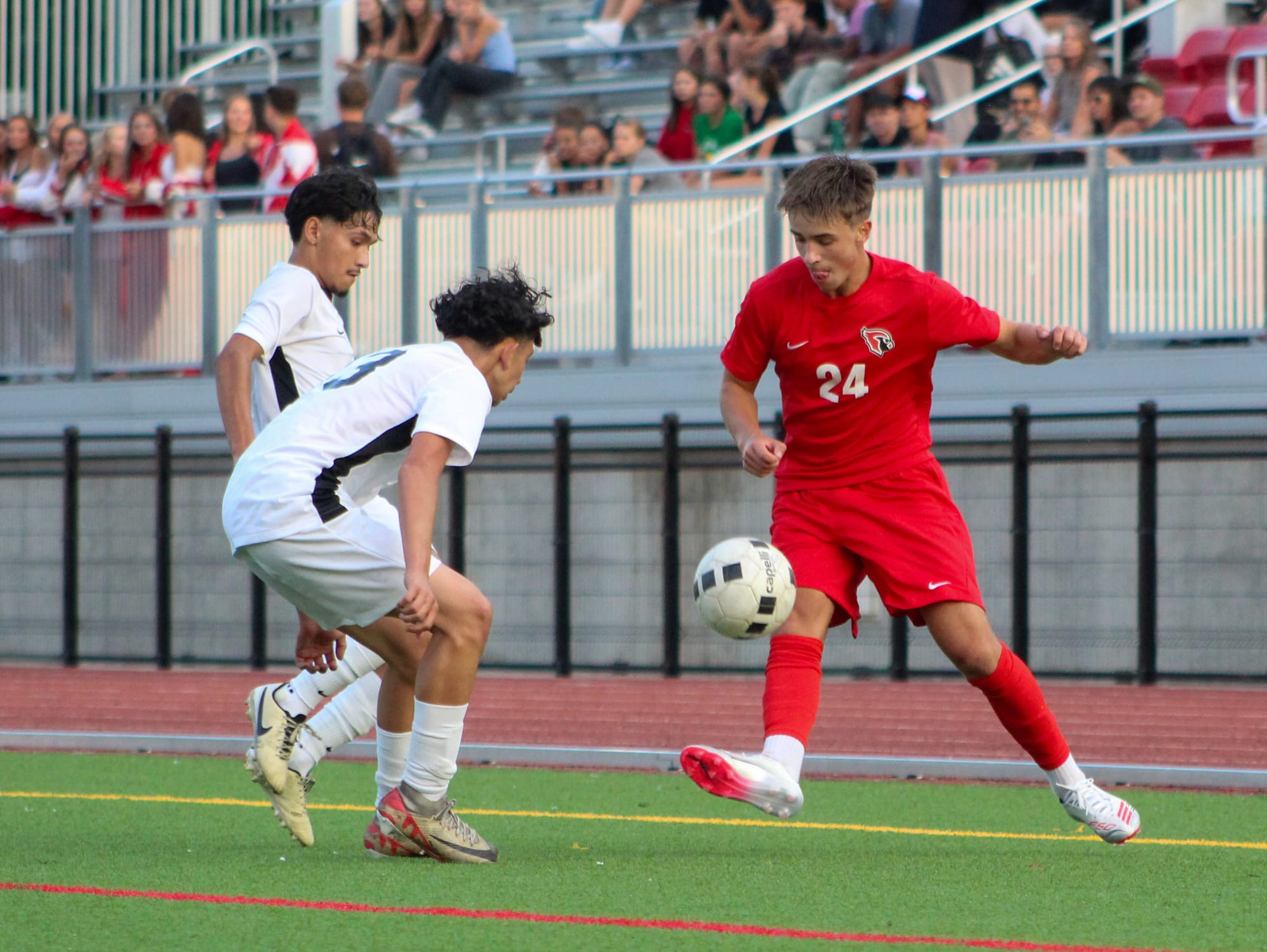 Lincoln boys soccer opens season with 7-0 blanking of Hood River Valley